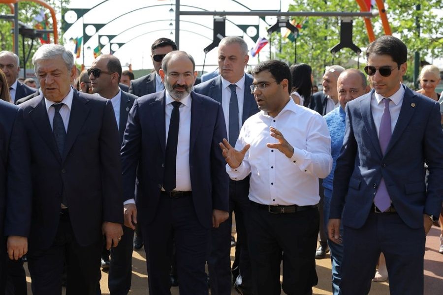 67695167_669430610134459_2316451028679000064_n